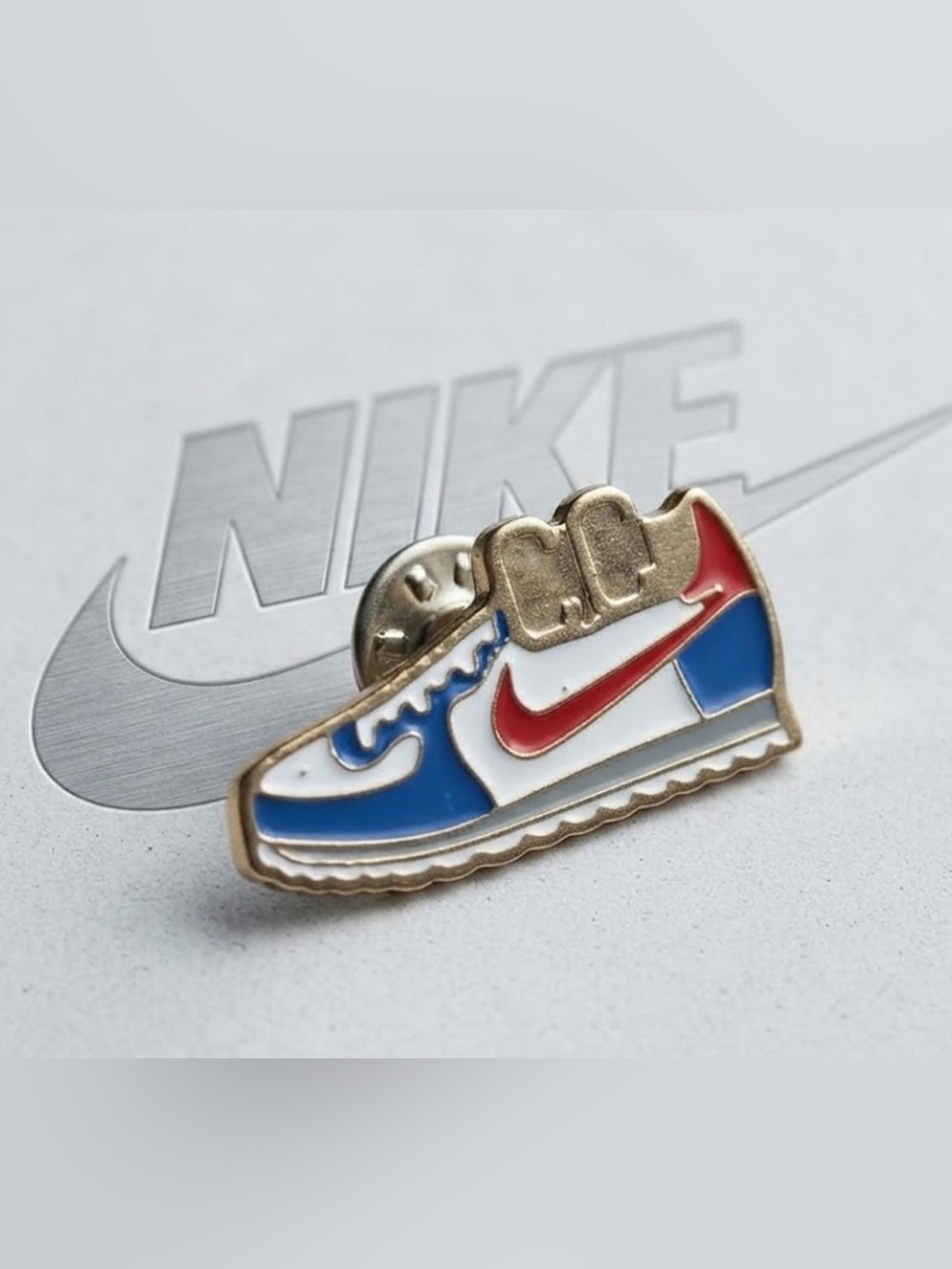 Authentic Nike vintage signature designer sneakers collectors pin